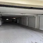 Eti's - Location & Free Garage 아파트