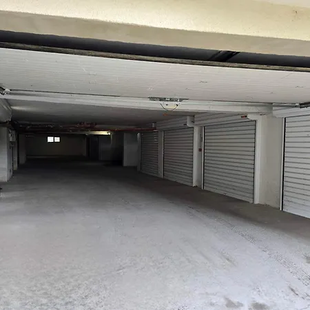 Eti's - Location & Free Garage Appartamento