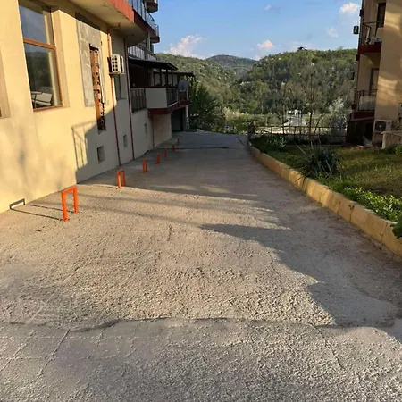 Eti's - Location & Free Garage Veliko Tărnovo