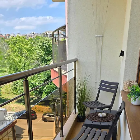 Apartamento Eti's - Location & Free Garage Veliko Tŭrnovo