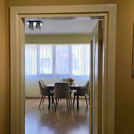 Eti's - Location & Free Garage Apartamento Veliko Tárnovo